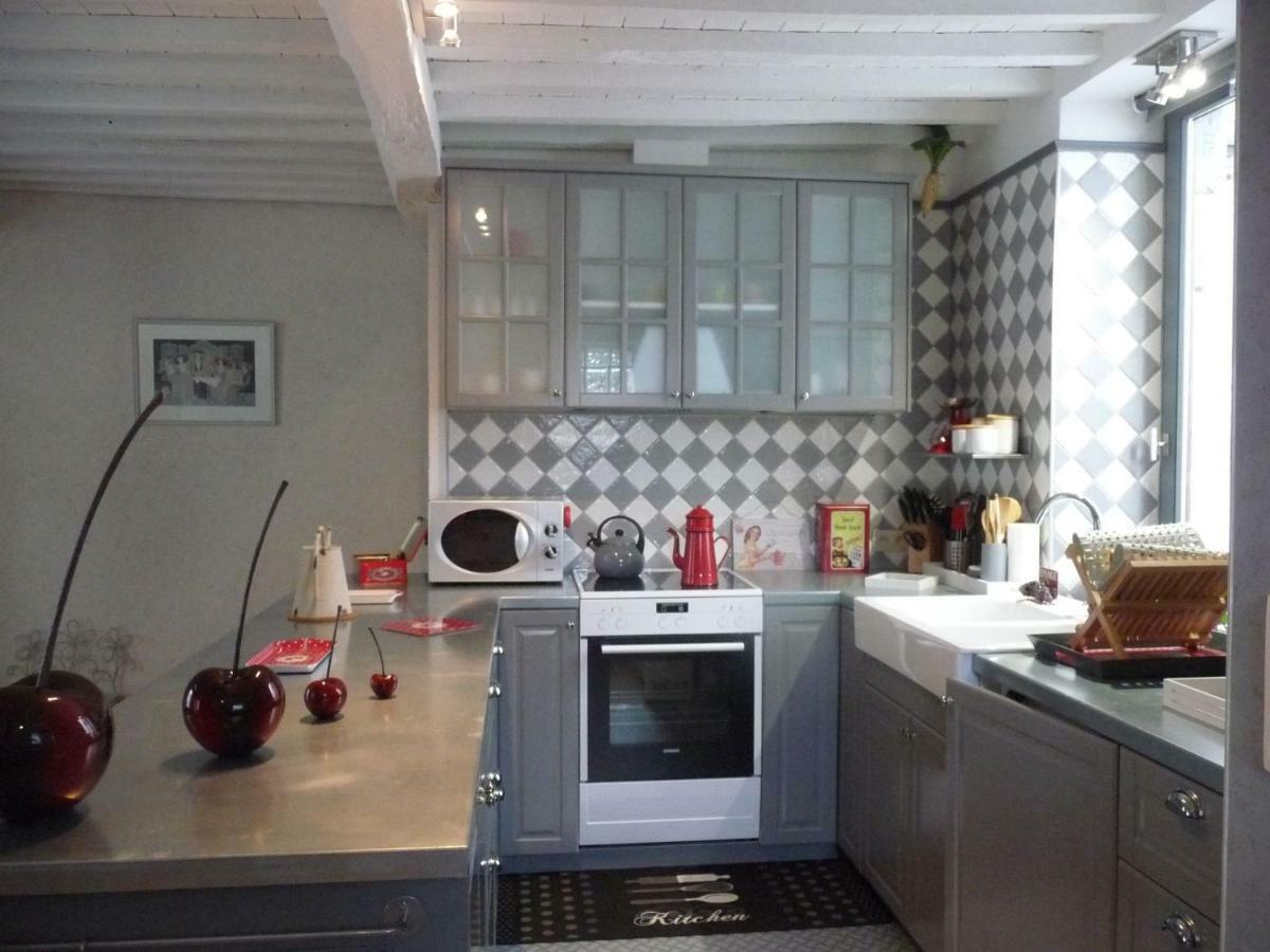 Вилла Autrefois Chez Lina Динан Экстерьер фото
